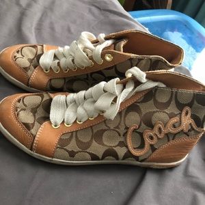 Coach High Top sneaker Coach LOGO